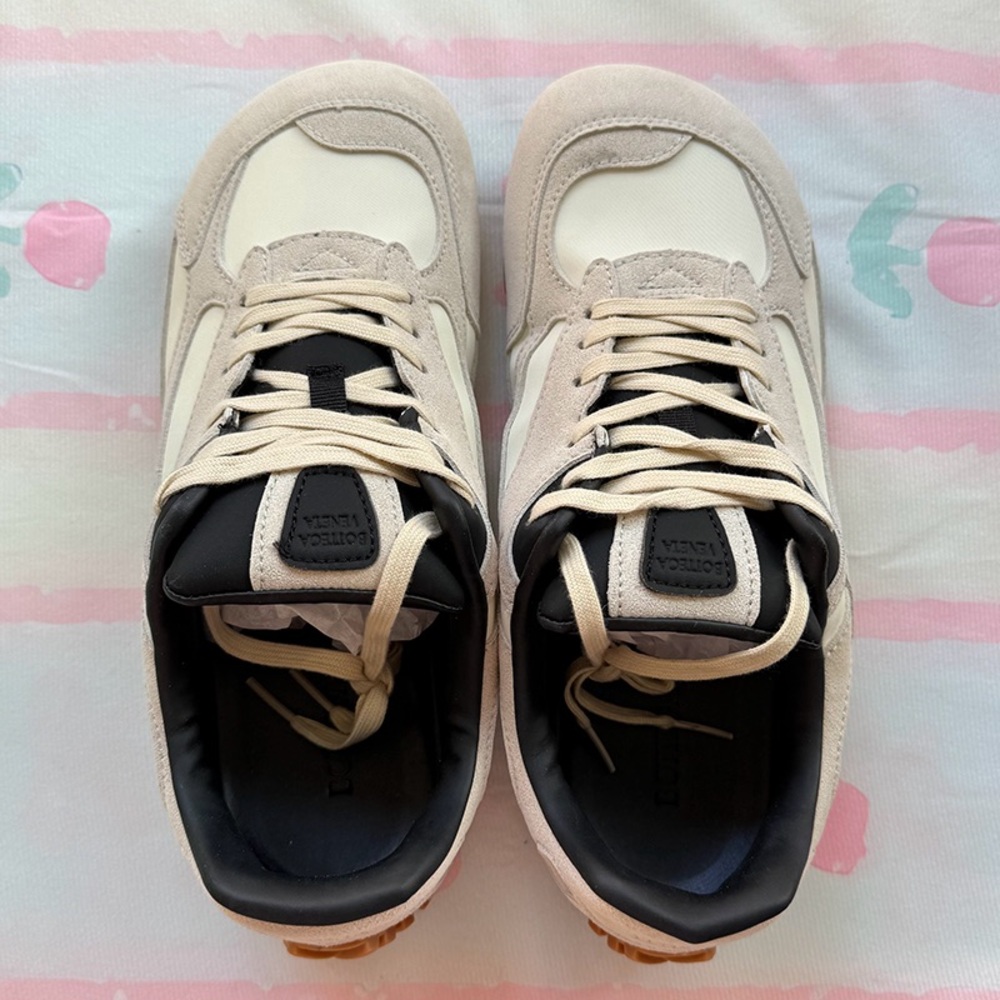 Bottega Veneta Orbit Flash Sea Salt/Black Sneakers - Picture 2 of 7